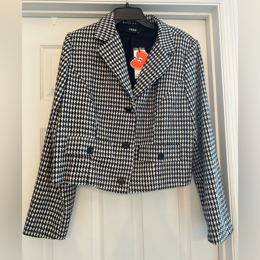 Cider Black & White Blazer Size XXL 🆕